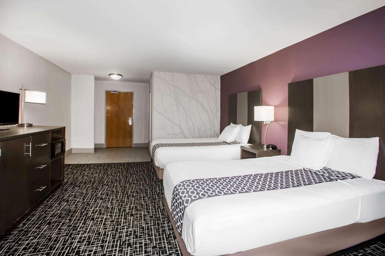 La Quinta & Suits By Wyndham Pontoon Il Hotel 3*