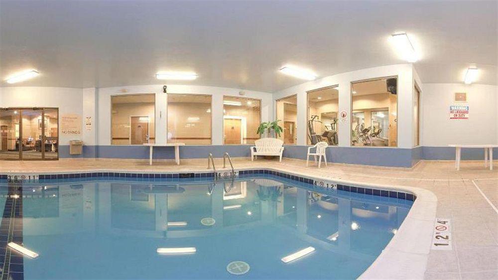Hotel La Quinta & Suits By Wyndham Pontoon Il Pontoon Beach