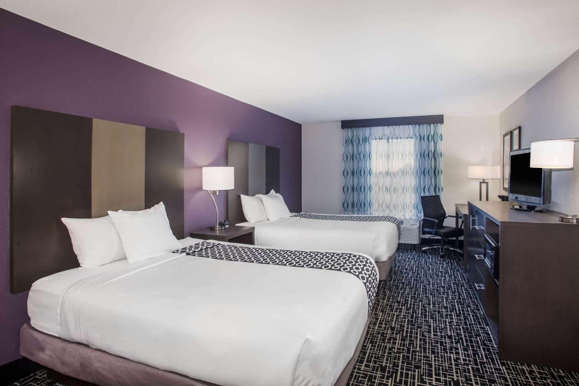 Hotel La Quinta & Suits By Wyndham Pontoon Il Pontoon Beach