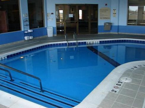 Hotel La Quinta & Suits By Wyndham Pontoon Il 3*