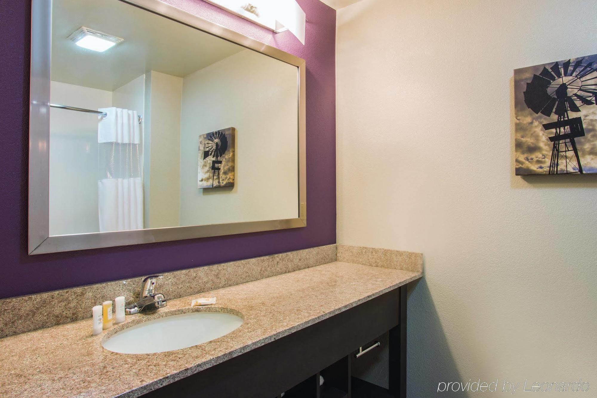 La Quinta & Suits By Wyndham Pontoon Il Hotel 3*