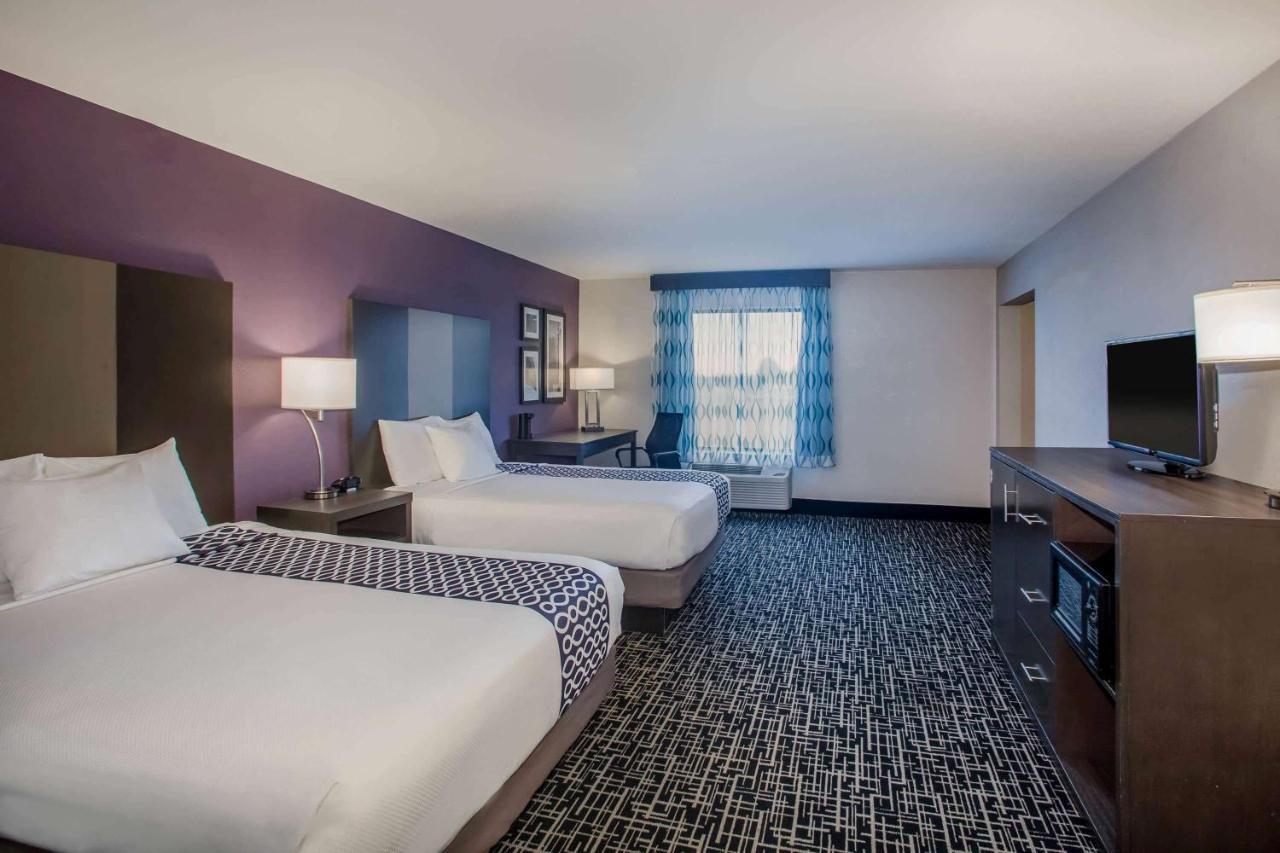 Hotel La Quinta & Suits By Wyndham Pontoon Il Pontoon Beach